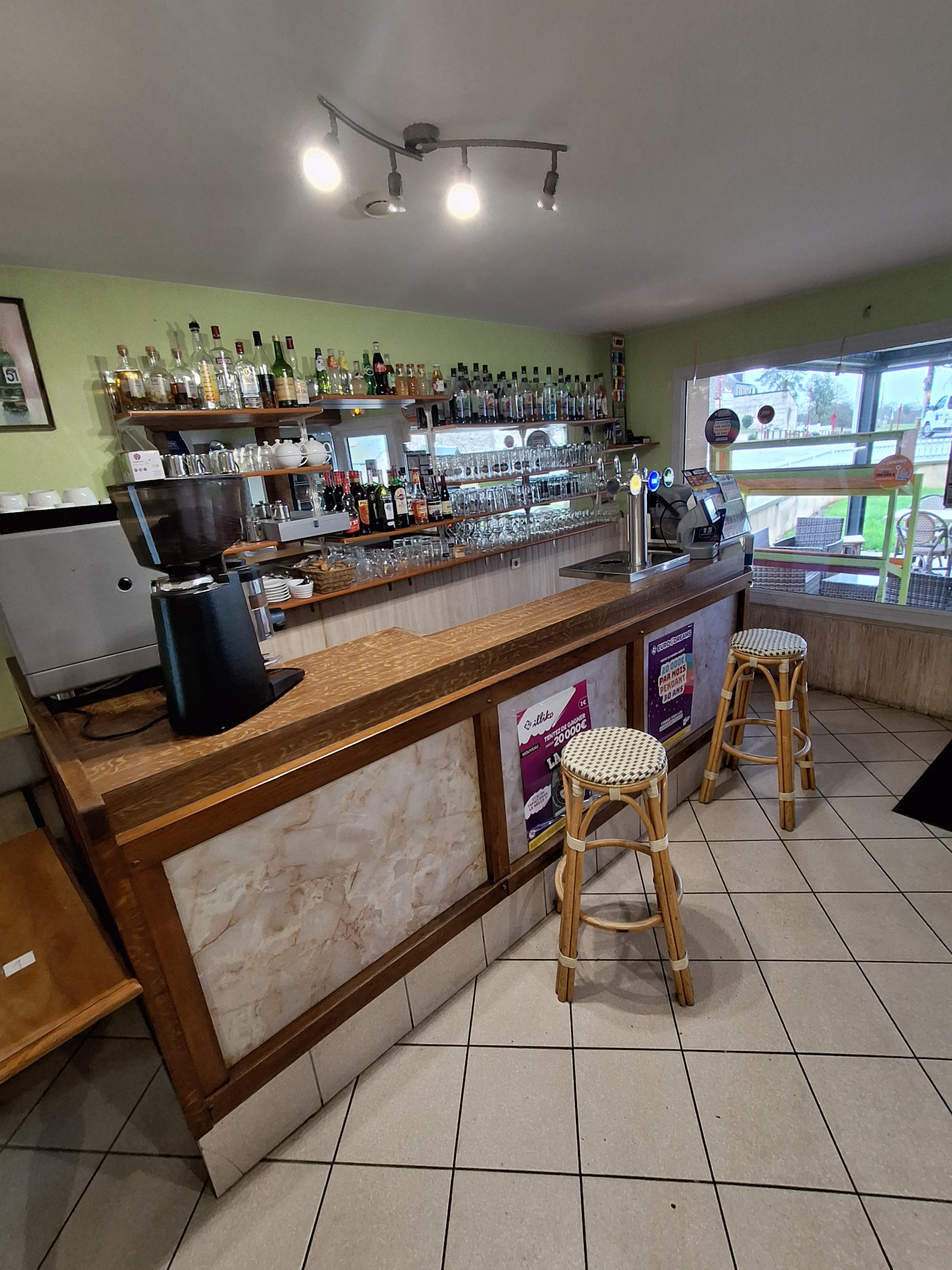 Image_, Fonds de commerce, Bion, ref :1779