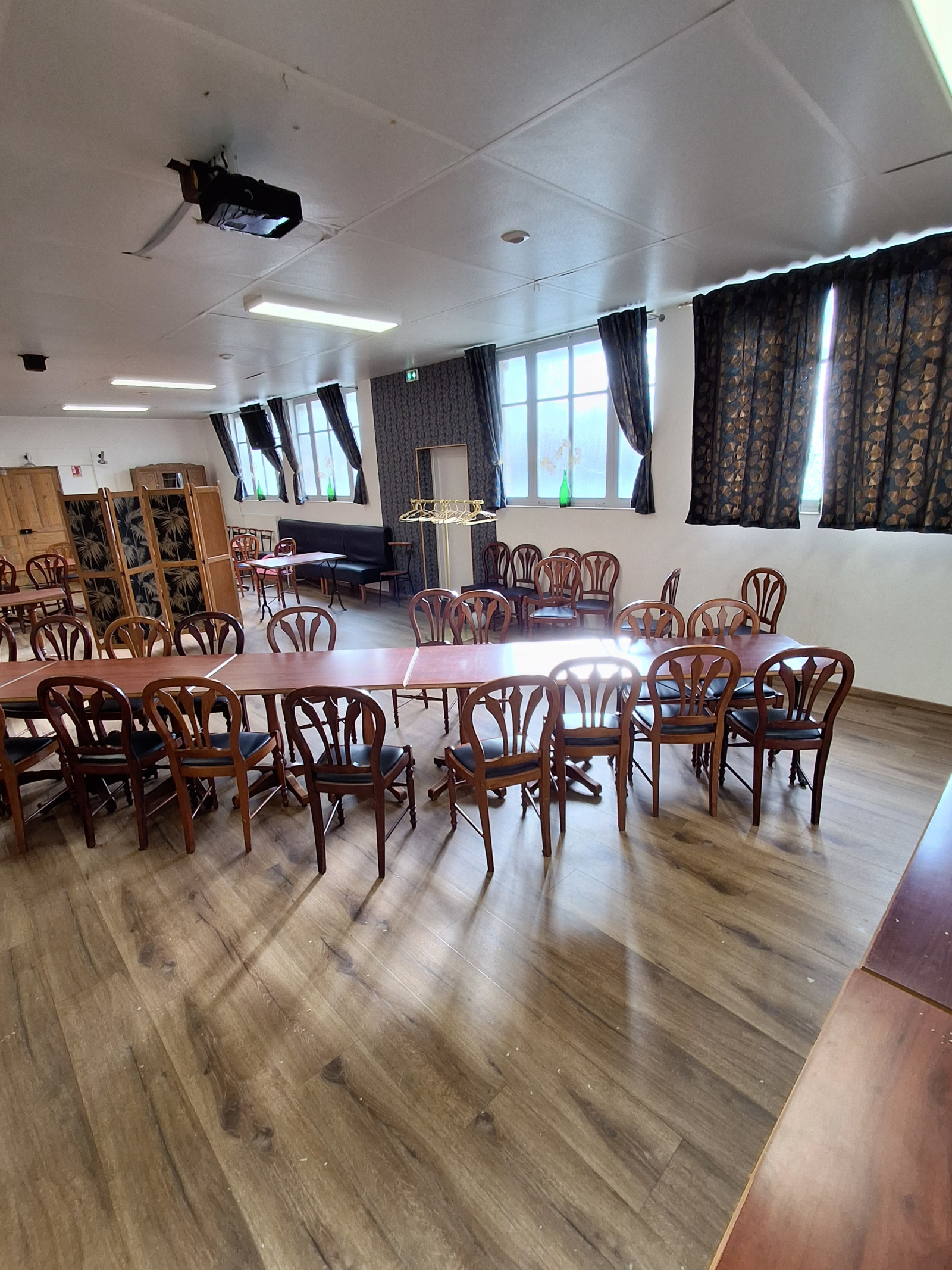 Image_, Fonds de commerce, Saint-Hilaire-du-Harcouët, ref :1799