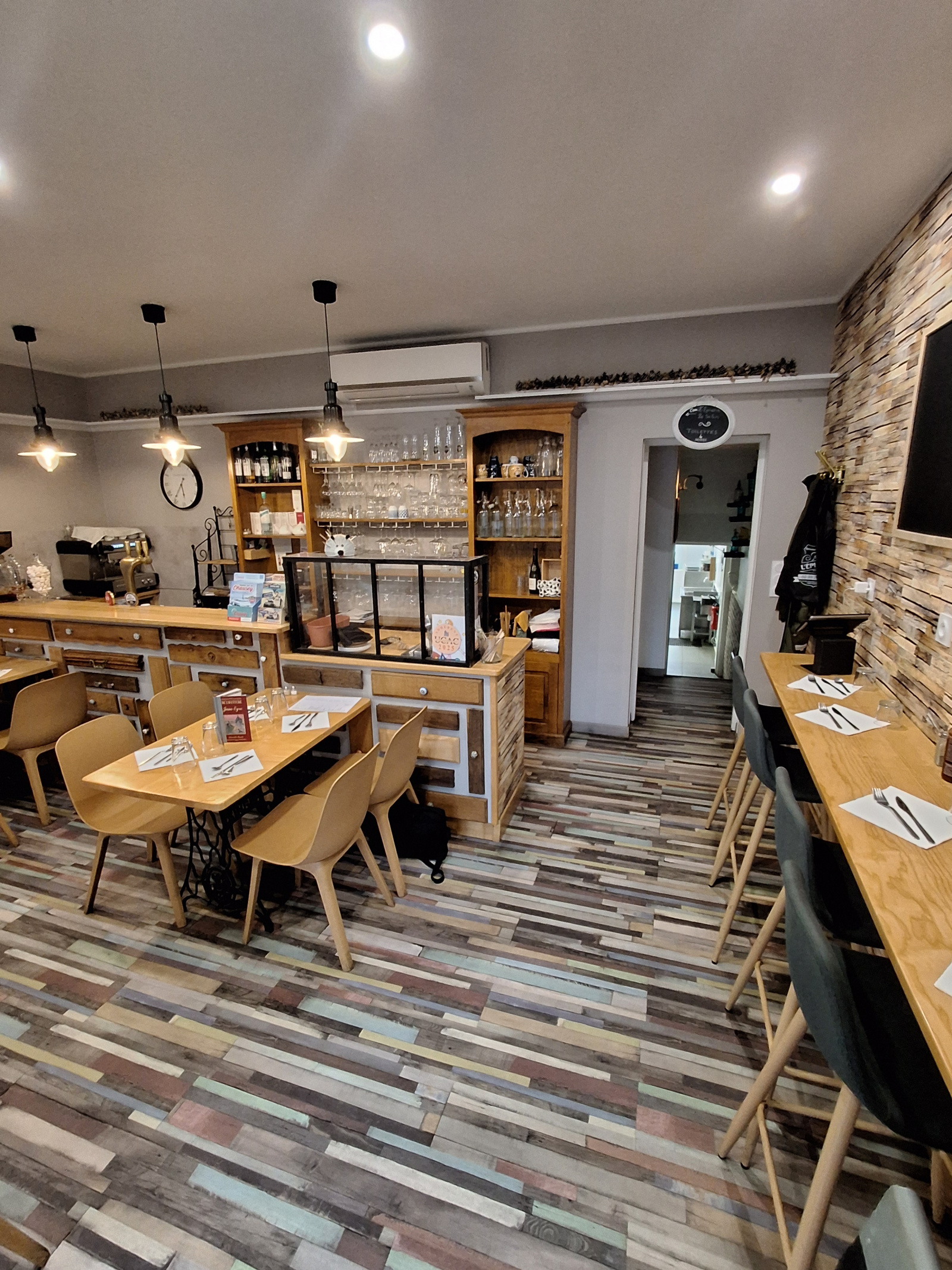 Image_, Fonds de commerce, Coutances, ref :1792