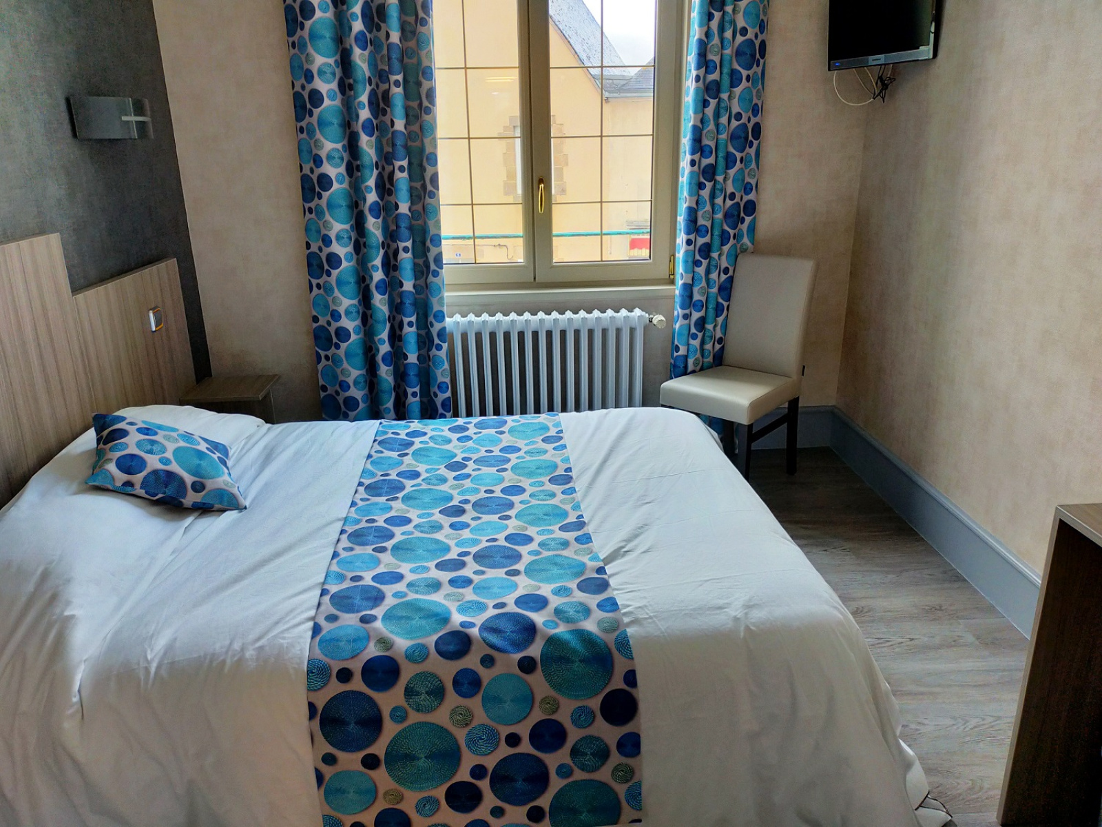 Image_, Fonds de commerce, Évron, ref :1760